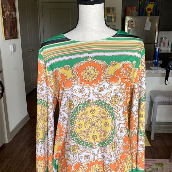 Colorful Patterned Women's Top - Picture 4 of 4